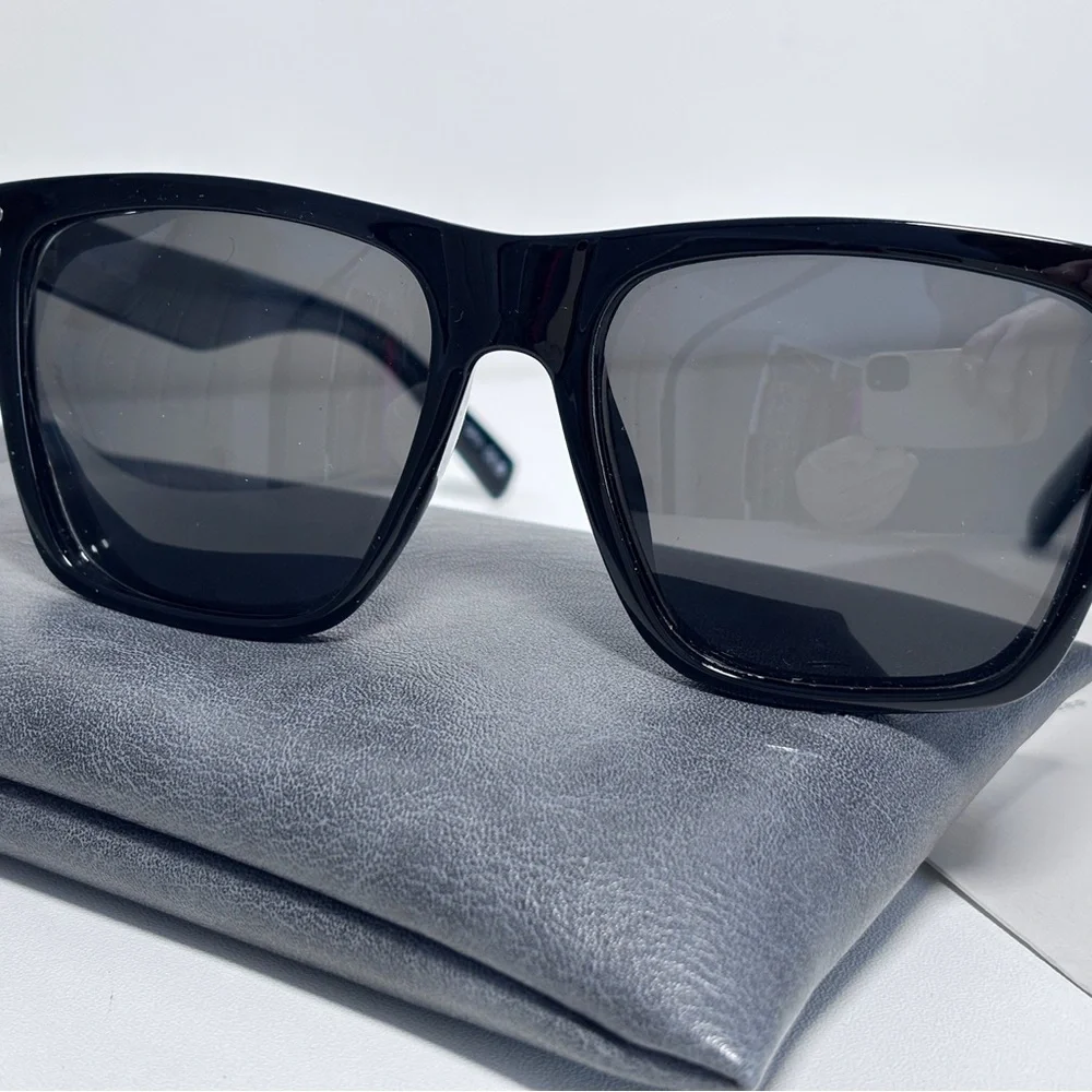 Aire Revolve Kraz Square 53mm Acetate Sunglasses in Black & Smoke Mono Polarized